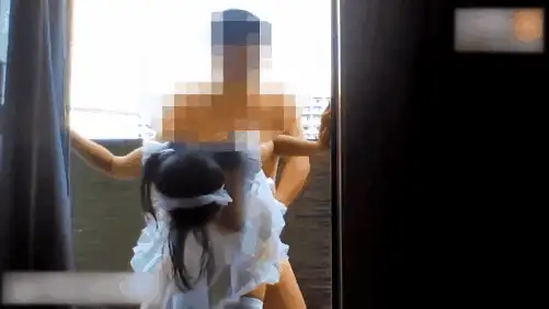 福利姬 双马尾巨乳萝莉萌妹 一边摸极品蜜桃乳一边后入抽插【1+164m】