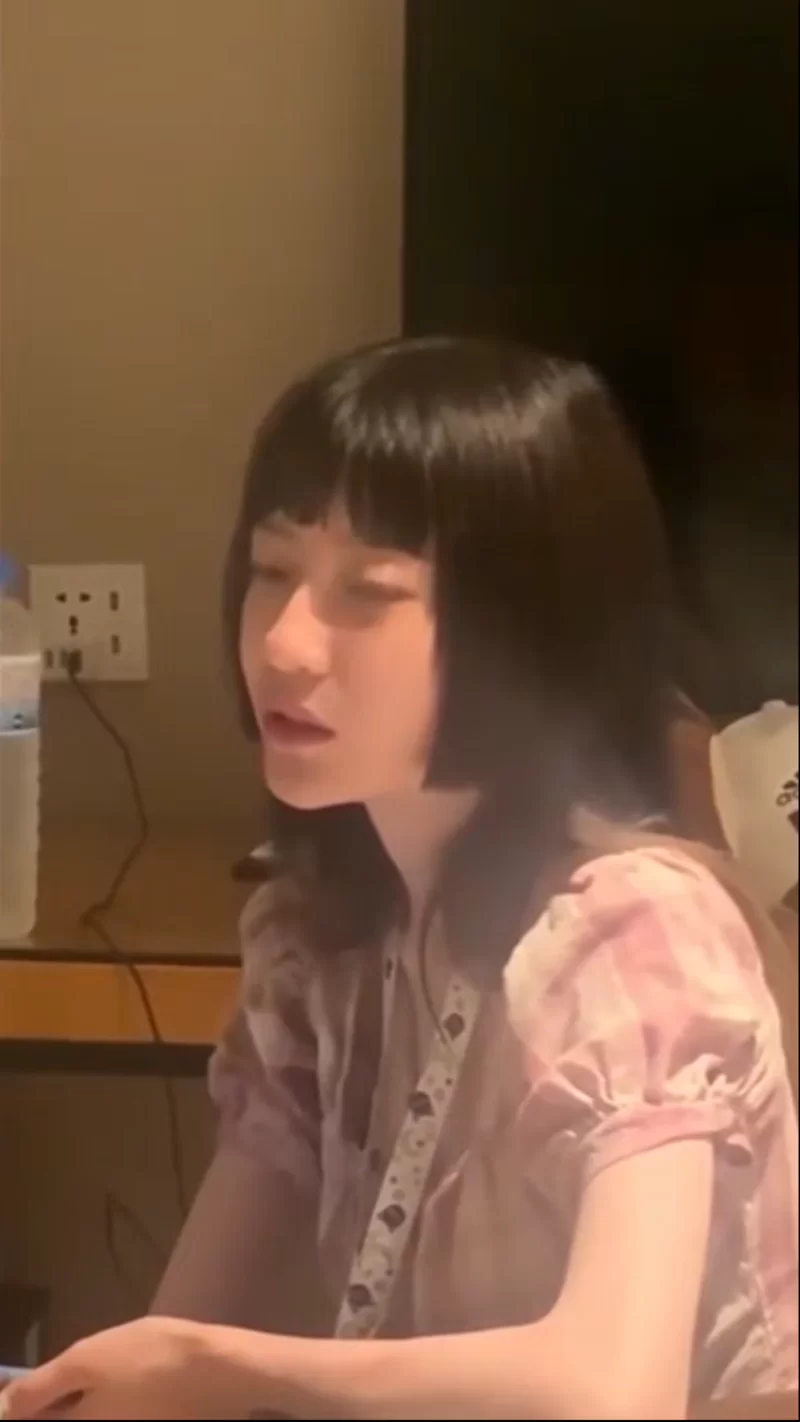 美女御姐 [国产无码] 高颜清纯大奶美眉吃鸡啪啪 屁屁好漂亮肛交【1v+1g】