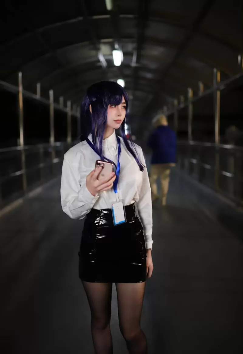 国产coser 上杉绘梨落  雷电将军同人 [58P 487.71 MB]【58P+487M】