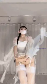 福利姬 ❤️推特白虎双马尾萝莉❤️婉婉 8月大尺度掰穴裸舞合集【15v+9.1G】