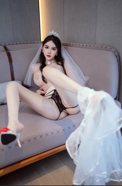 国产模特 [原版无水印]秀人网 李丽莎 最新超大尺度婚纱作品【91P9V+6.13G】