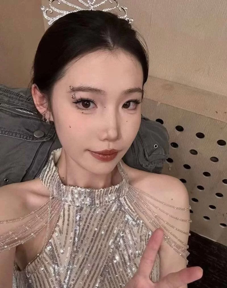 自拍 [极品泄密]真实调教极品大学生眼镜反差婊 身材超好 肤白貌美 全程露脸【1V+7P+633M】