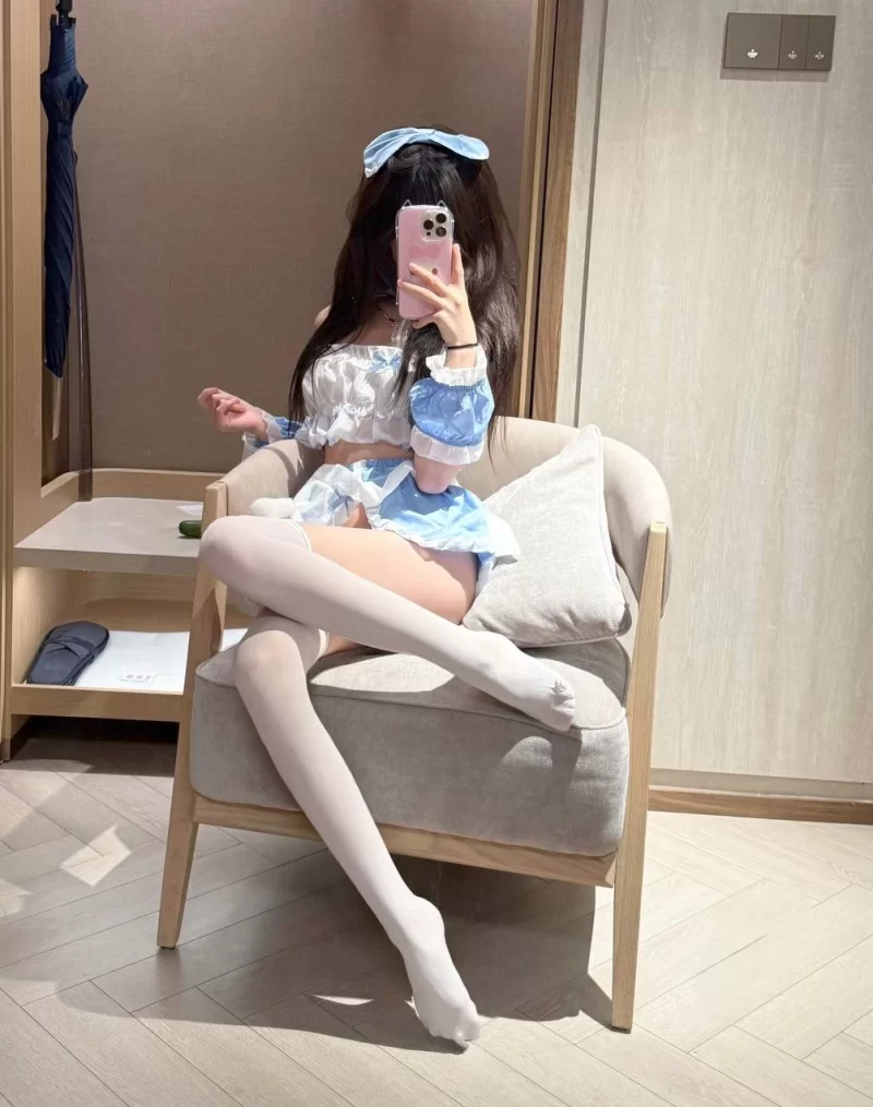 合法萝莉 崽崽@Babybaobaoya – [288门槛] 27分钟 顶级Cos白虎萝莉露出自【261P/1V+2.25G】