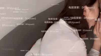 自拍 [巅峰MALONG精品35]03年162学生妹，完美露脸，用嘴巴吸，【3v+1.76G】