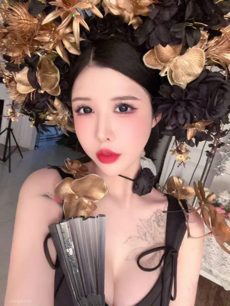 美女御姐 云盘高质露脸泄密，满分颜值顶级身材，刺青白富美，生【6v173p+1.2G】