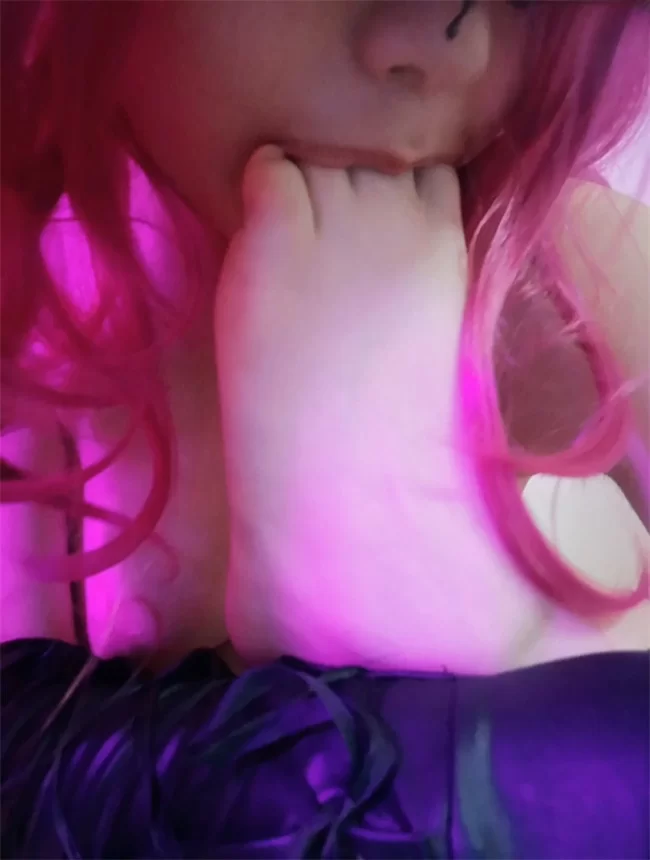 福利姬 沐沐酱 – 新增 11分钟 暗夜猫娘cos【4V+309M】