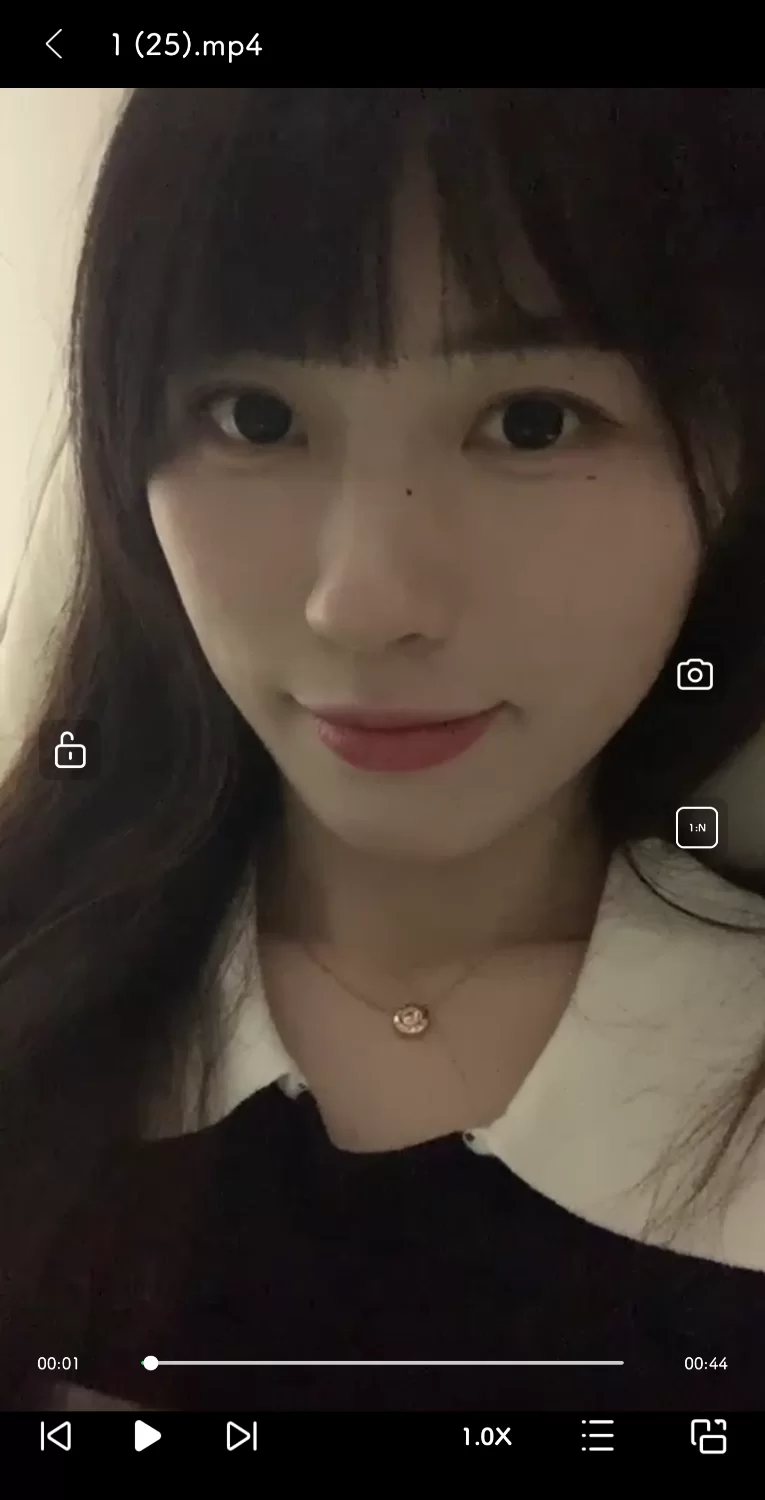 合法萝莉 [果果]可爱性感的女孩子，初恋的感觉【30v+821.2MB】