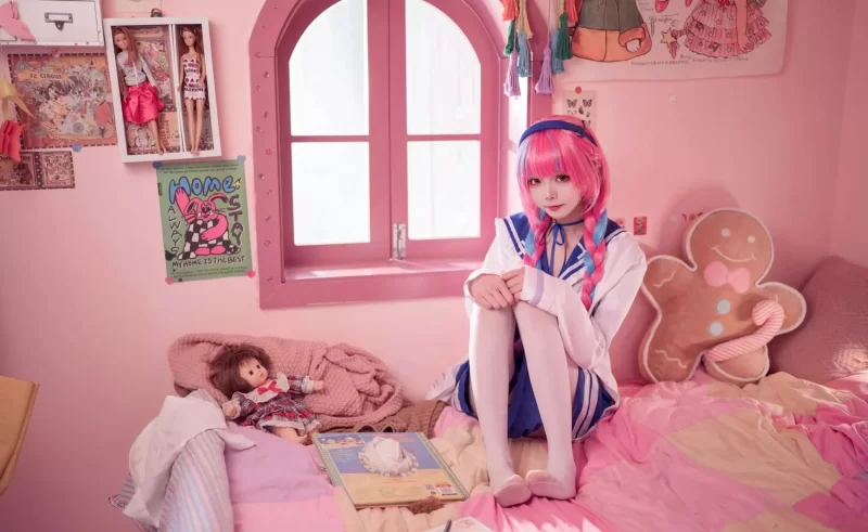 国产coser 艾西aiwest写真合集【npv+7.9g+】
