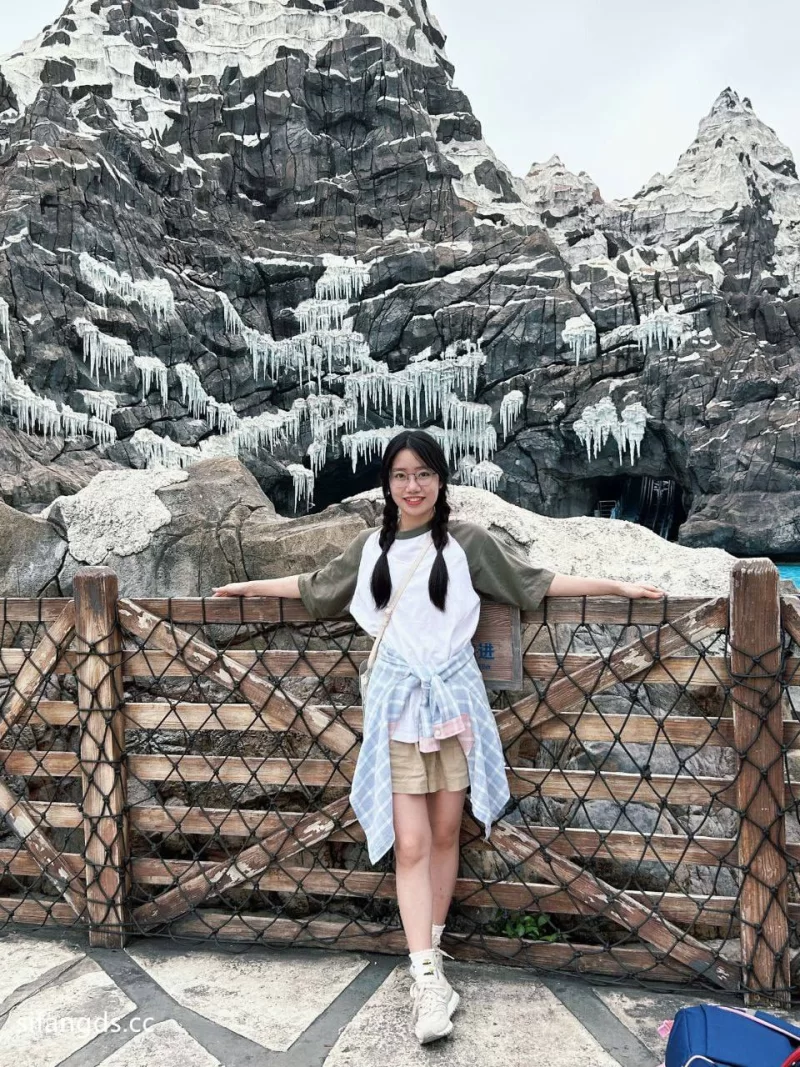 自拍 高颜值校花，眼镜妹李琦玉被调教调教口交啪啪视频流出【1V8P+370M】