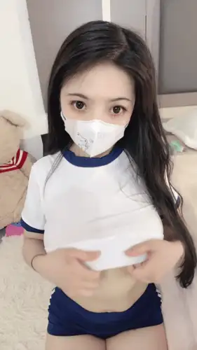 国产主播 大奶美女[熊猫娃娃]各式制服,揉奶抠逼自慰诱惑0602-0625【32v+27G】