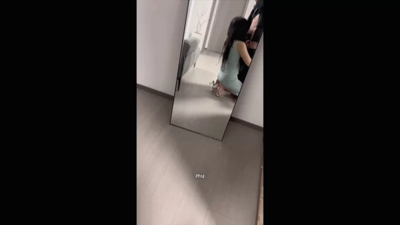 自拍 [MP4/509MB]奶氣草莓 上次被我用春藥操了的同事突然讓我去【1V+509MB】