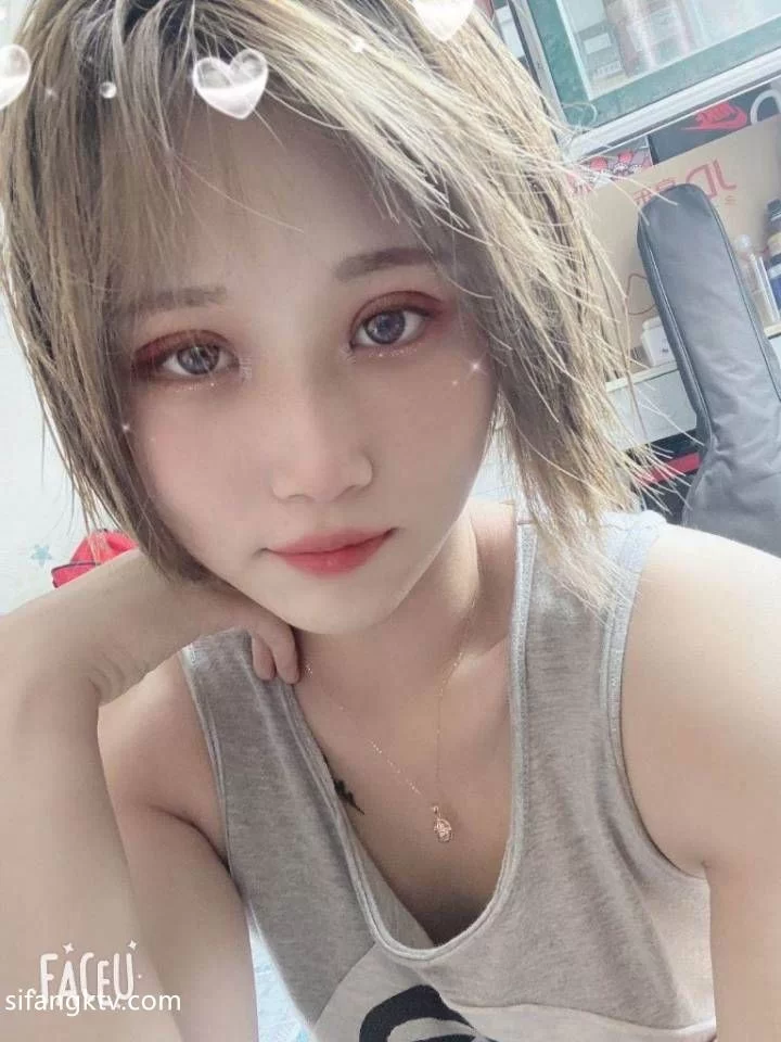 各种门 全网疯求的上海丽丽事件！19岁情侣吵架后，男生把私密视【6v+550M】