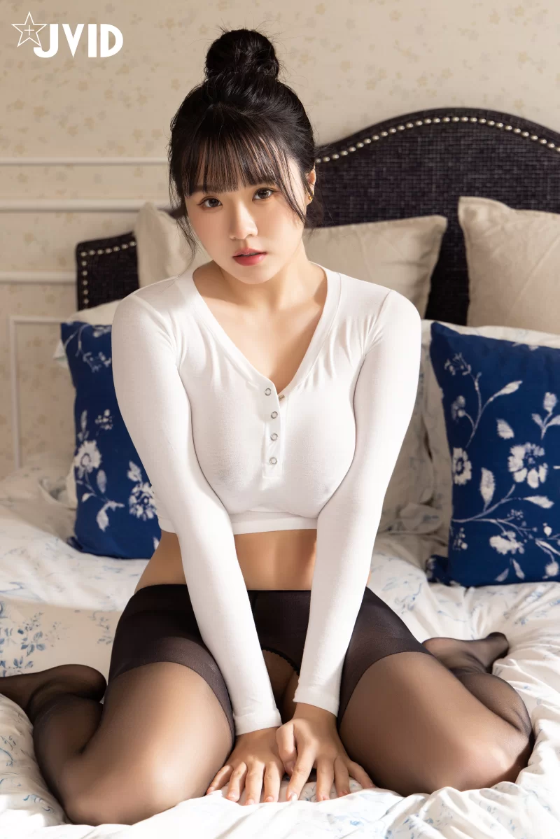 福利姬 Angela宝7: 极品巨乳《宝七》最强的一辑 超羞耻露出！【91P+204MB】