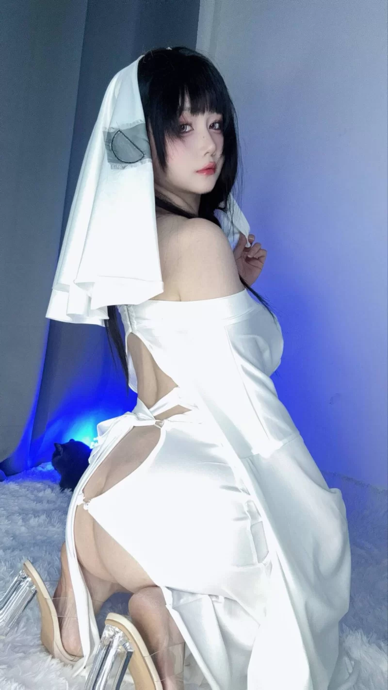 高颜值美女 末夜787 - 可爱捣蛋鬼 绝命幽灵娘【25P6V+344M】