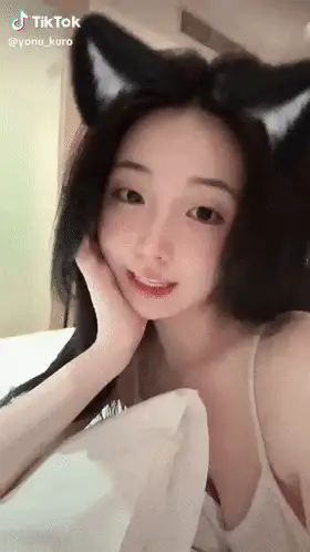 自拍 8月最新~TikTok10w粉模特✴️李妍雨（yonu1201）✴️OF大尺度【42p7v+1g】