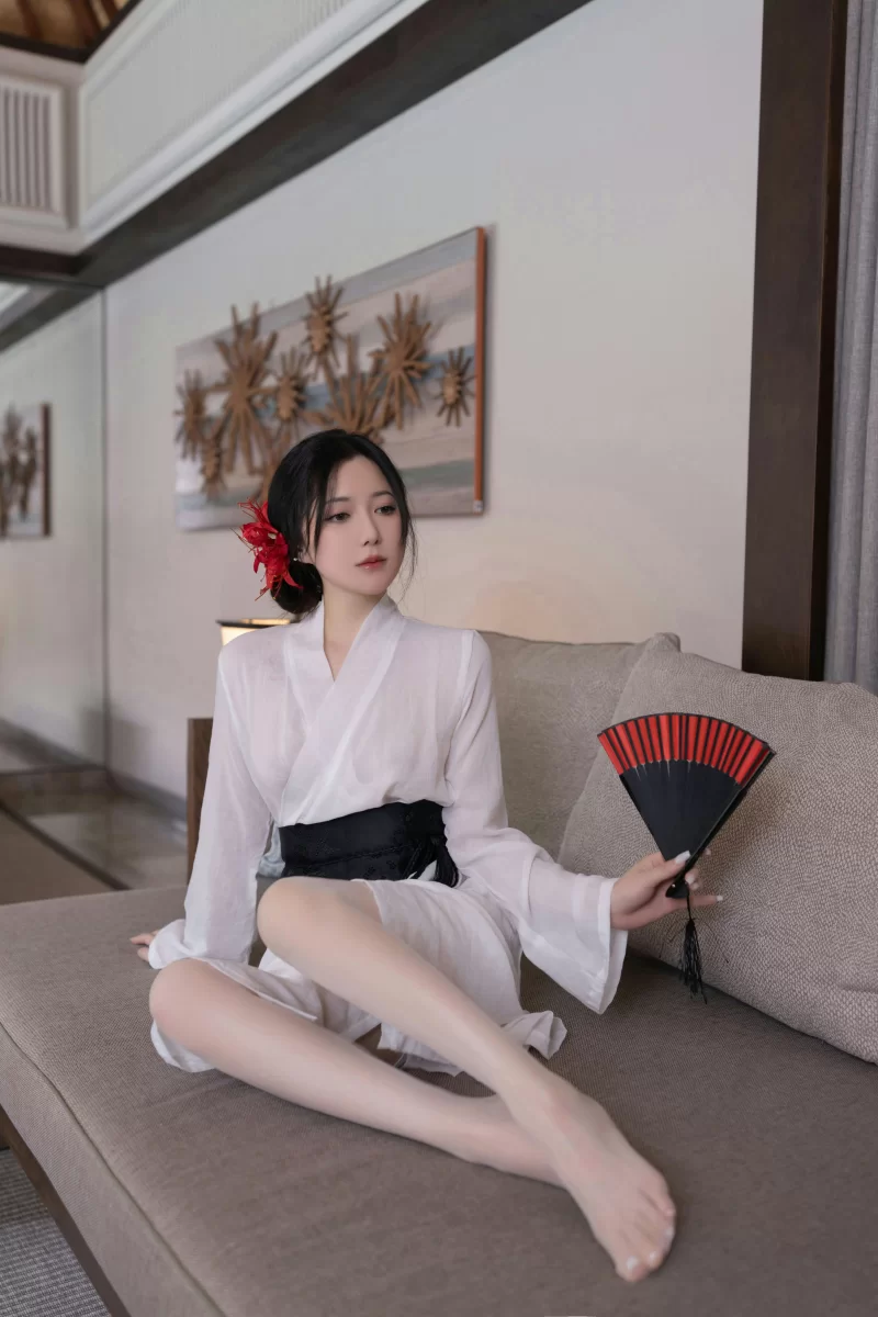 国产模特 鱼子酱Fish（私拍） - NO.235 《寂》[122P／1.42GB]【122P+1.42GB】