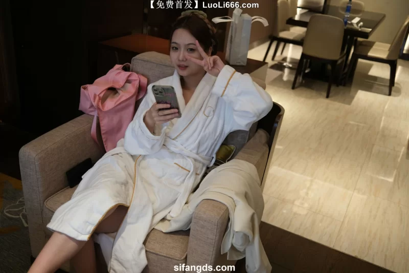 福利姬 国模顶级超美姐妹花-两位超美女神各种姿势翘起肥臀展示【17v158p+782M】