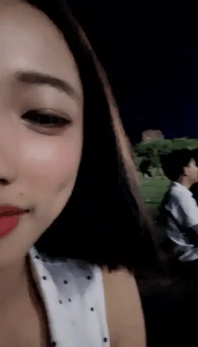 国产主播 [18岁女孩/穴儿]丝袜美腿~户外裸空~诱惑大屌男~打飞机~按摩店精油【22v+35.2g】