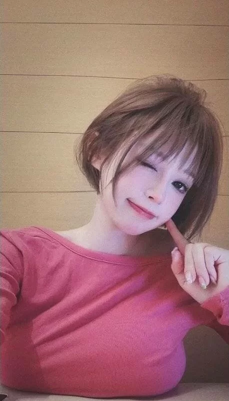 自拍 真神知一妹妹乳钉阴环视图合集【1+2g】