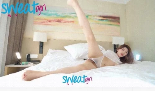 自拍 [原档无水印]Sweat girl Moon 超大尺度4K视频【合集+4.7G】
