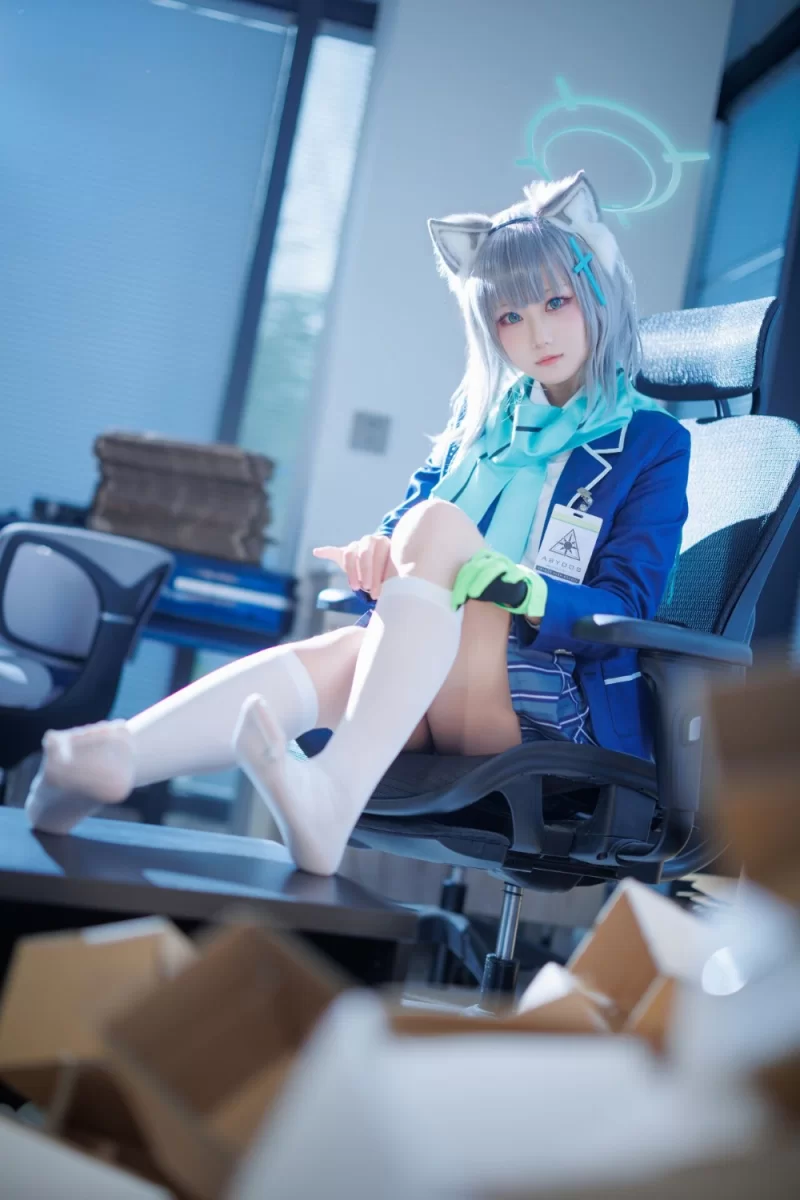 国产coser lunananya  砂狼白子 [16P 131.28 MB]【16P+131M】