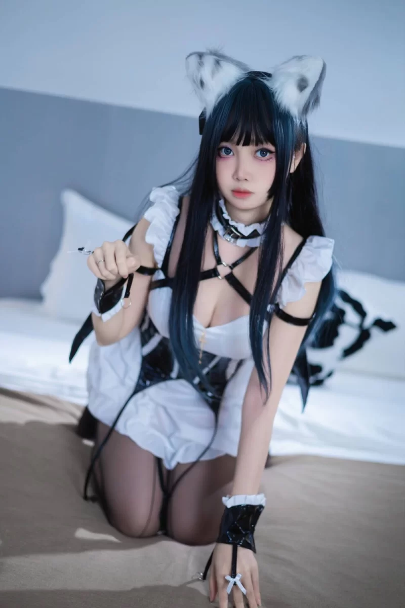 国产coser 洛桑w伊梓 猫耳小恶魔 [42P3V 384MB]【42P3V+384M】