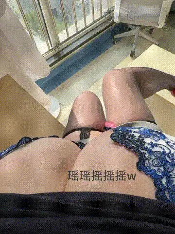 福利姬 [微博巨乳]小王同学 秘语空间最新付费大尺度高价诱惑【2v+490M】