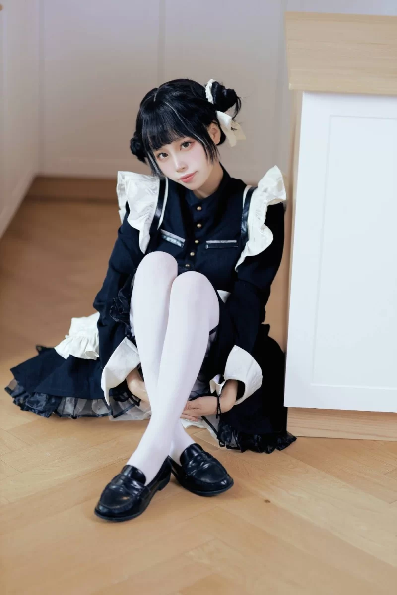 国产coser 洛桑w伊梓  女仆日记Ⅲ[28P 321.9M]【28P+321M】