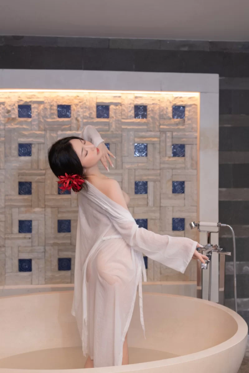 国产模特 鱼子酱Fish NO.212 内购无水印 寂 [122P 1.42GB]【122P+1.42G】