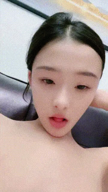 美女御姐 [少女秘书]美颜巨乳翘臀粉穴 高颜值大长腿 无套啪啪掰【2+500MB】