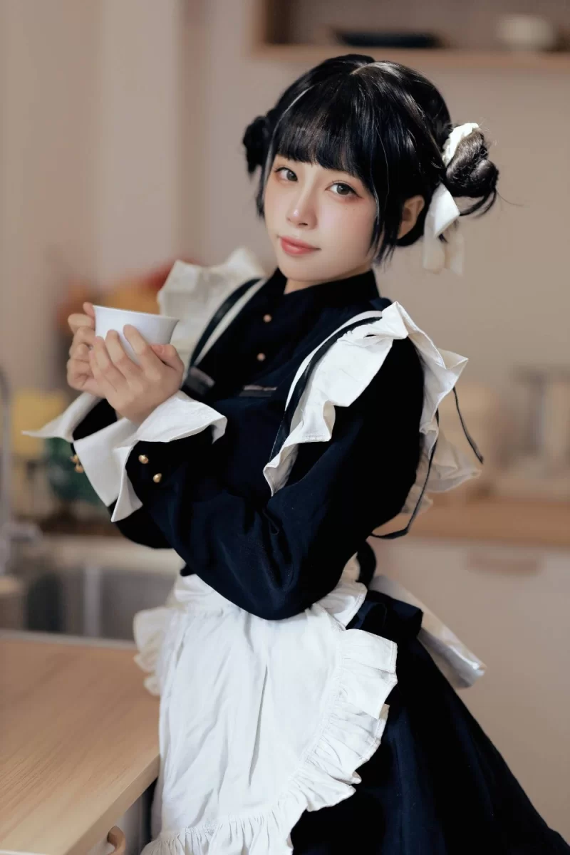 国产coser 洛桑w伊梓  女仆日记Ⅲ[28P 321.9M]【28P+321M】