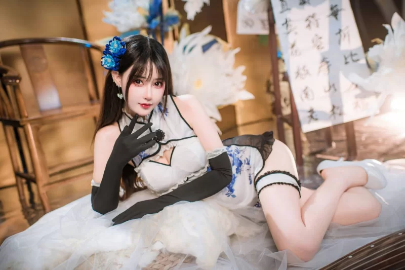 国产coser 羽生三未 - 瓶儿 青花瓷旗袍【25P+200M】