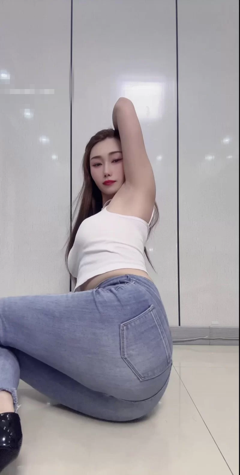 美女御姐 快手主播 内蒙古糖宝 私定福利【4V+869MB】
