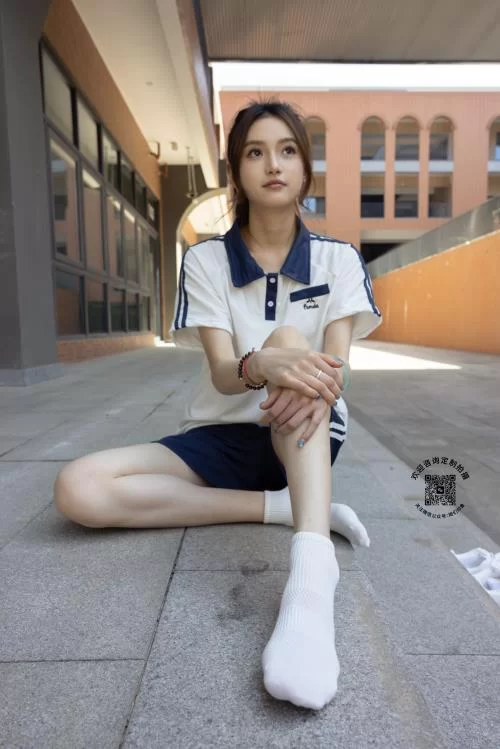 美腿/足控 她们印象-南希-校服短裤棉袜裸足[155P1V1.2G百度网盘]【155p1v+1.2G】