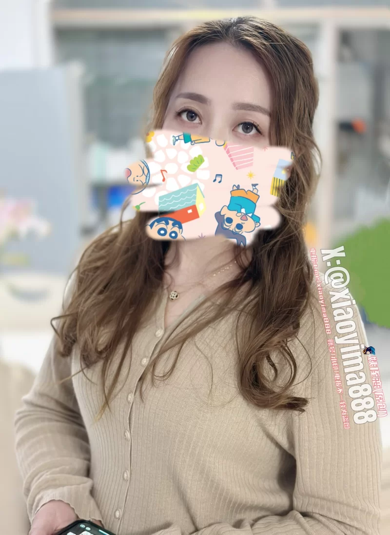 喜欢我的小姨 超刺激的姨甥恋[476P+55V/560M]【476P+55V+560M】