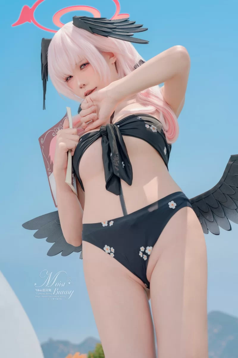 福利姬 Yiko湿润兔 NO.239 25.08月作品 『下江小春 泳装』Honey【95P2V+2.4GB】
