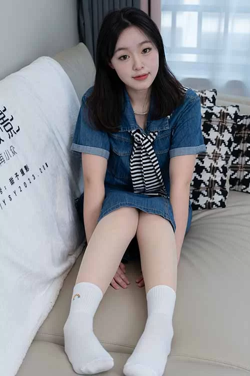 美腿/足控 甜予摄影-小葵-牛仔裙白棉袜、薄肉丝【130p1v+1.8g】