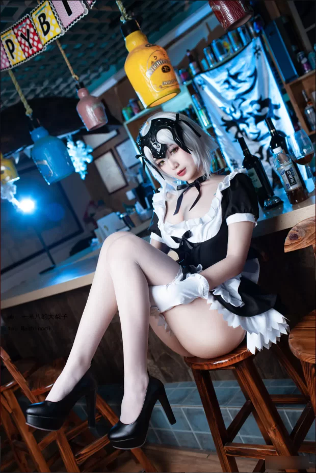 国产coser 一米八的大梨子 – 全套31套 8月更新【770P+5.8G】