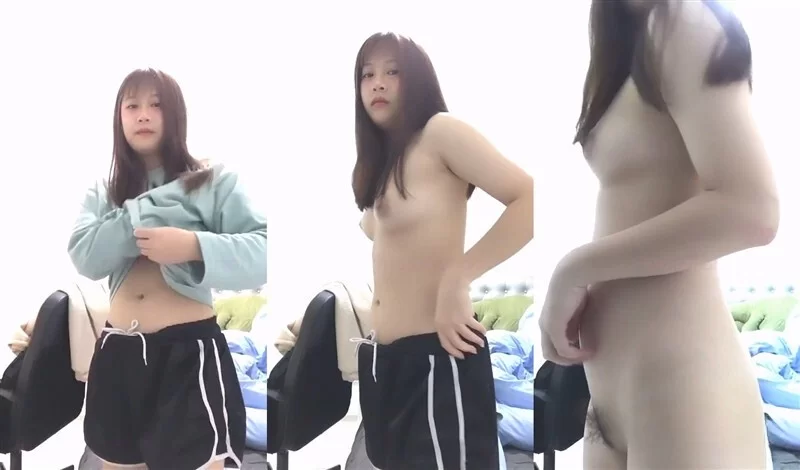 女大学生 高校嫩妹被套路网上裸聊 ❤️掰开嫩穴特写【22P+25V+305M】