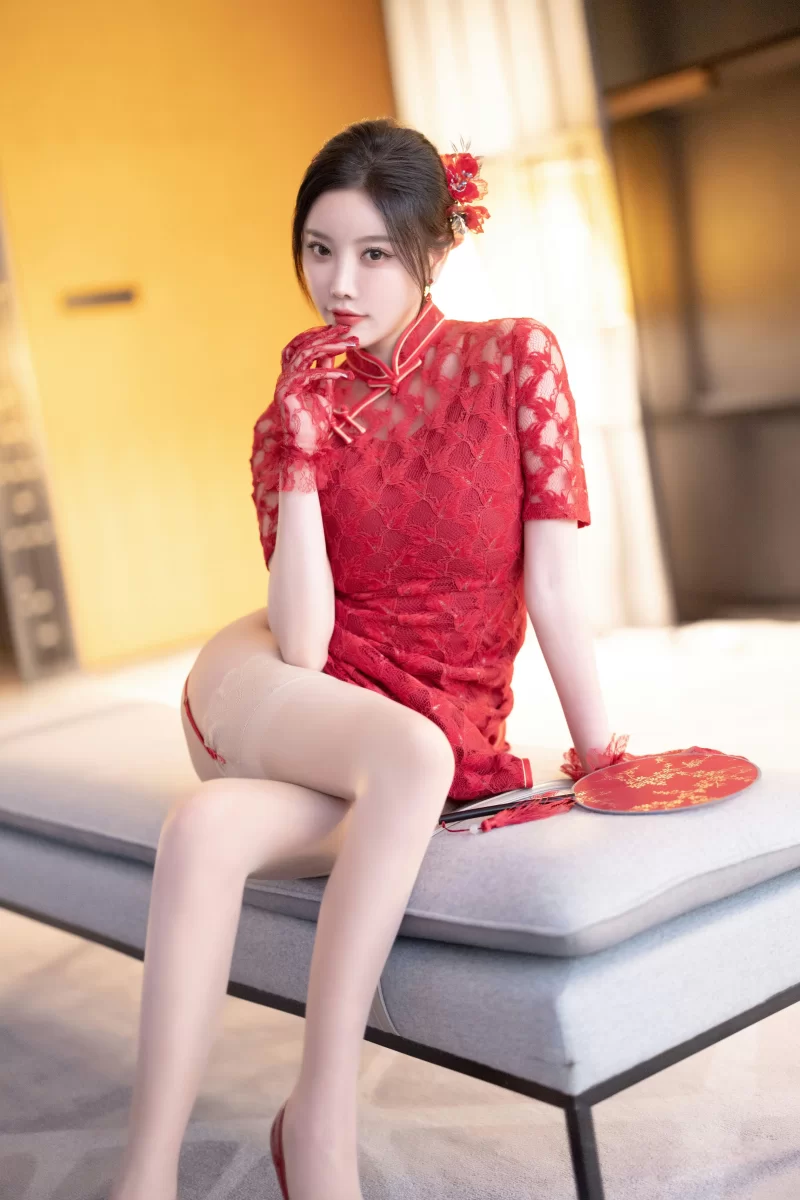 自拍 杨晨晨 – 新春旗袍 中式婚服 [103P2V-1.26GB]【103P2V+1.26GB】