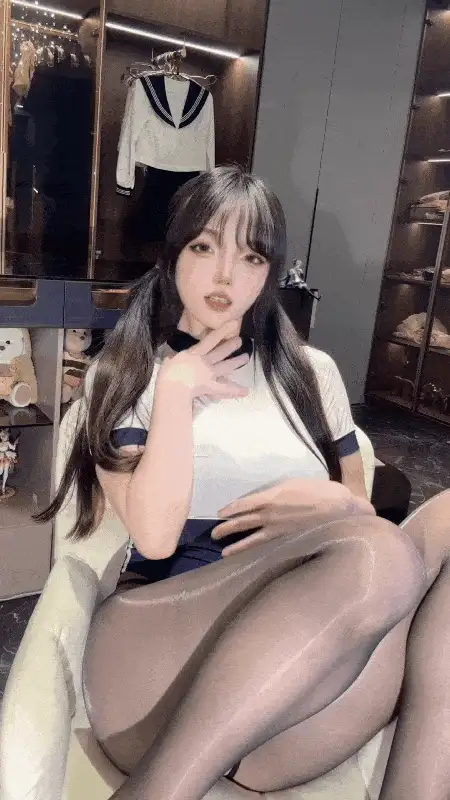美腿/足控 梨梨子Ririko_体操服 [16P+2V]【16P+2V+1.1g】