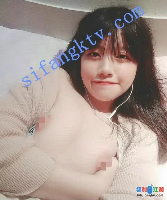 自拍 高颜值班花，自拍三点照被渣男友流出【1v+138m】
