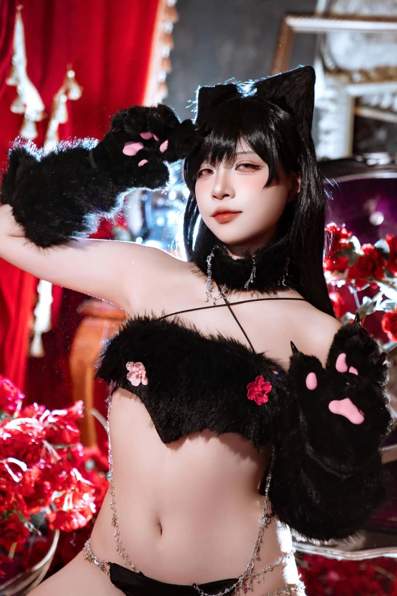 国产coser 二佐Nisa - 碧蓝航线 爱宕万圣节【28P+599M】