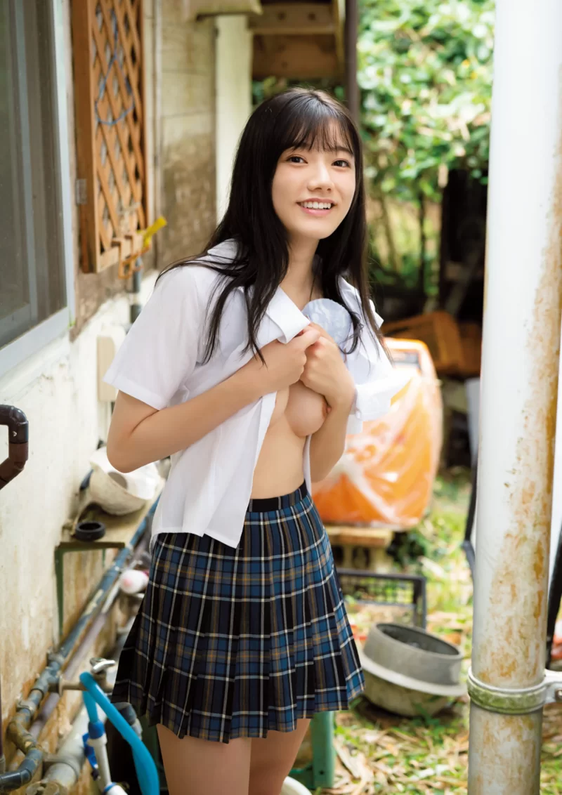 日韩模特 Rena Miyashita (宫下玲奈): 1st写真集『透明少女』増ページ デ【114P+440MB】