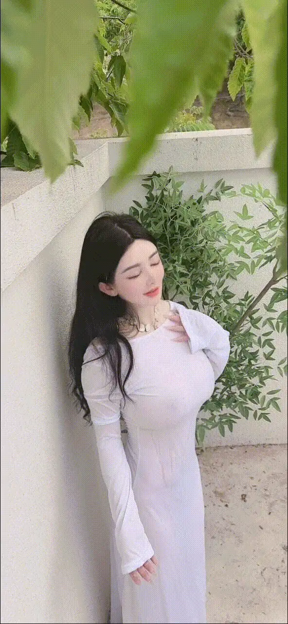 秀人网潘娇娇核弹巨乳露穴 6月最新 800元福利 湿身的快乐【90P+13V+2.56G】