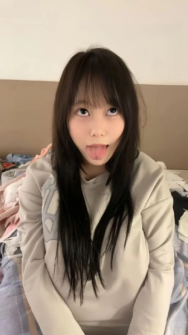 女大学生 超高颜值的大奶小妹[kouk]和金主爸爸的1v1裸聊【2V+727M】