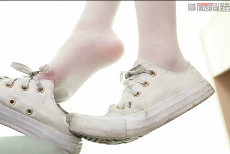 国产模特 足控[MZSOCK原版画质]NO.037 芊芊【122P+895m】