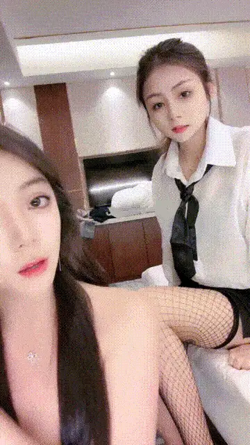 3p&多p 精品推荐 超美新人女孩『西奶』约金主与闺蜜一起双飞操【2+7704MB】