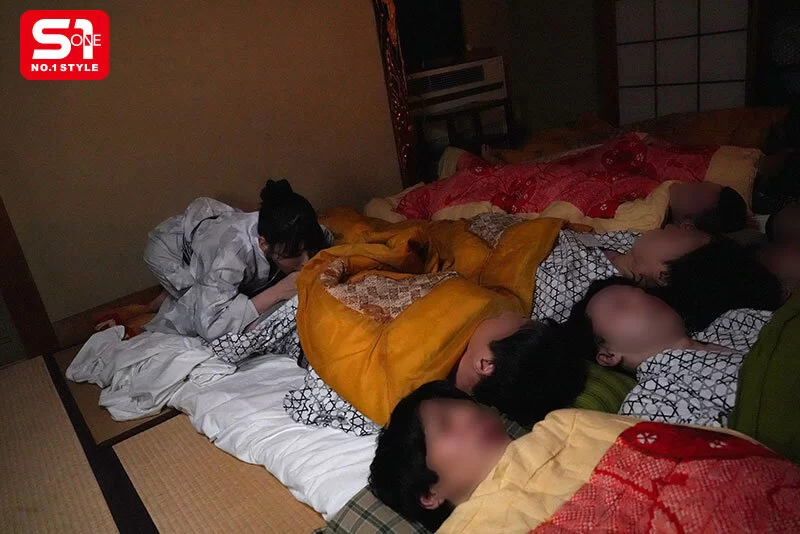 中文字幕 PGD-444 在地狱般的痴汉公交车上被搞到疯狂失禁的OL 椎名由【1v+3.38GB】