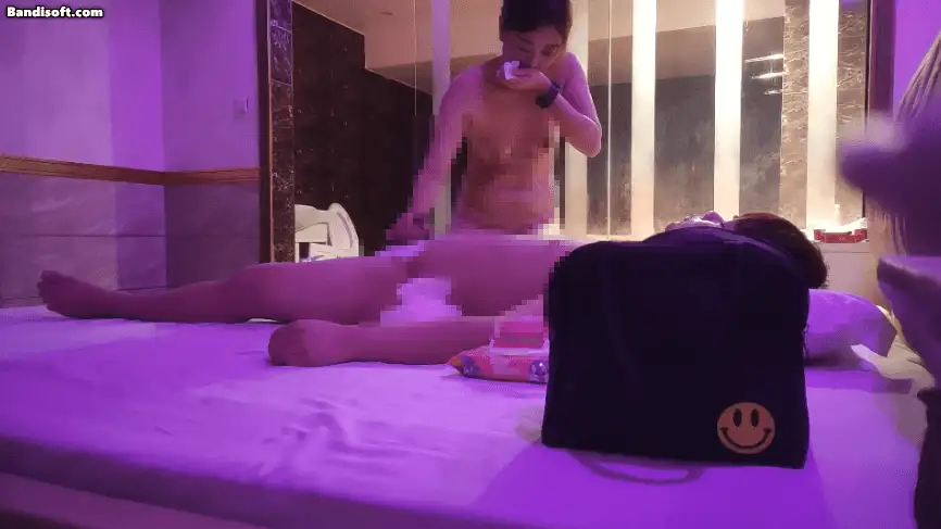 会所嫖娼类 [内购资源]水疗会所偷拍技师给客人全套服务【9v+3.3g】
